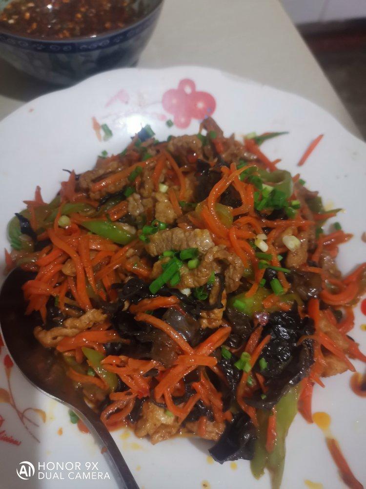 【原创】超下饭的家常川菜-鱼香肉丝（北方口味改良版）