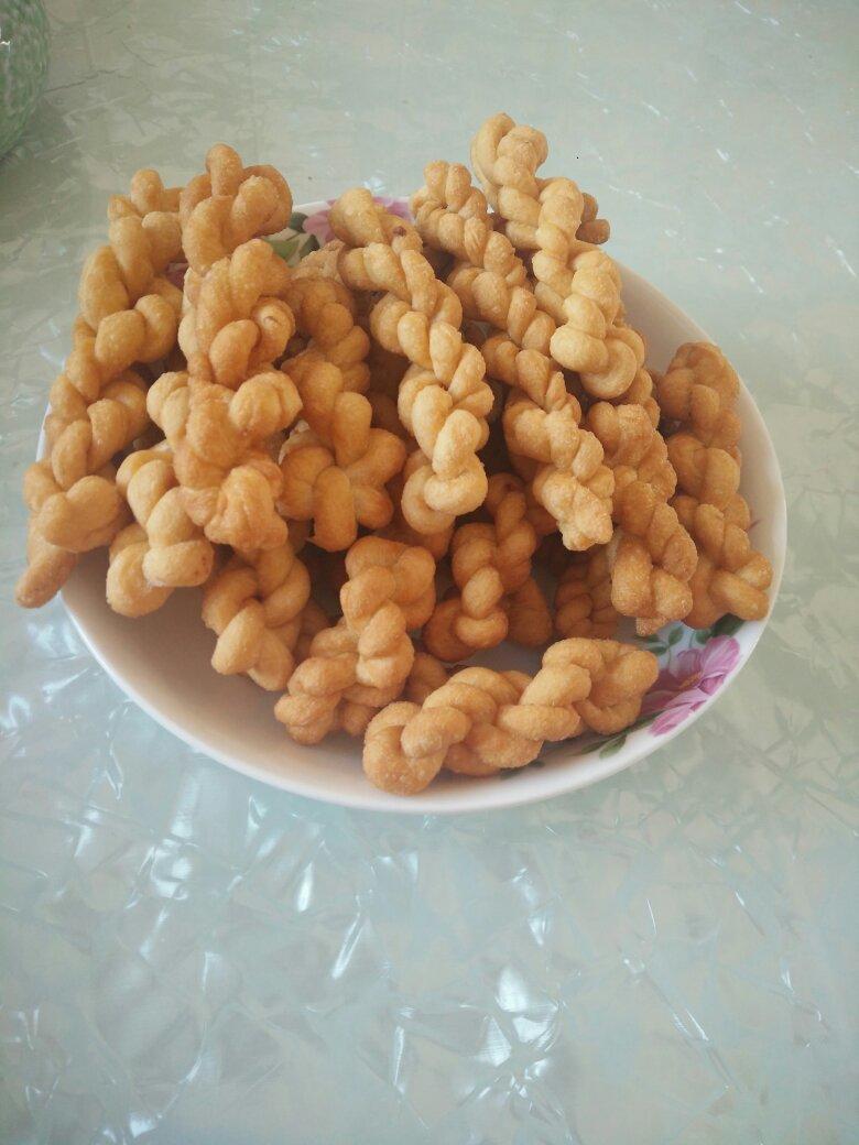鸡蛋小麻花