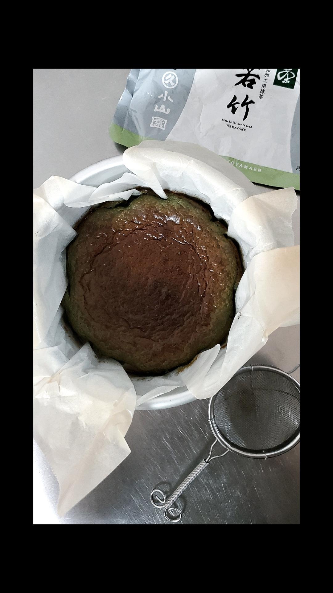 流心抹茶巴斯克芝士蛋糕