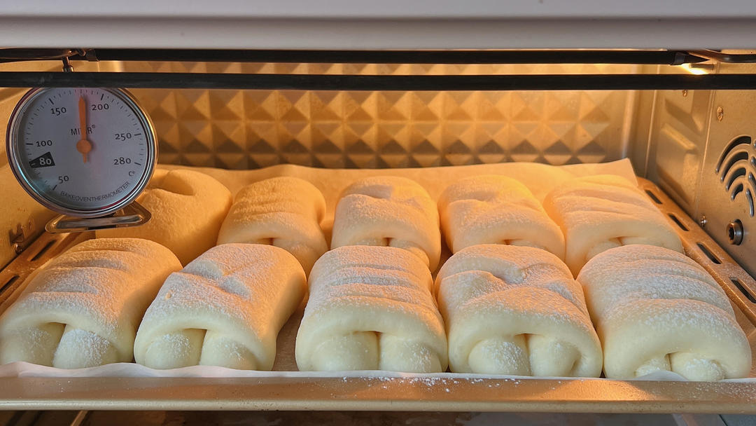 软到不知所措的牛奶卷