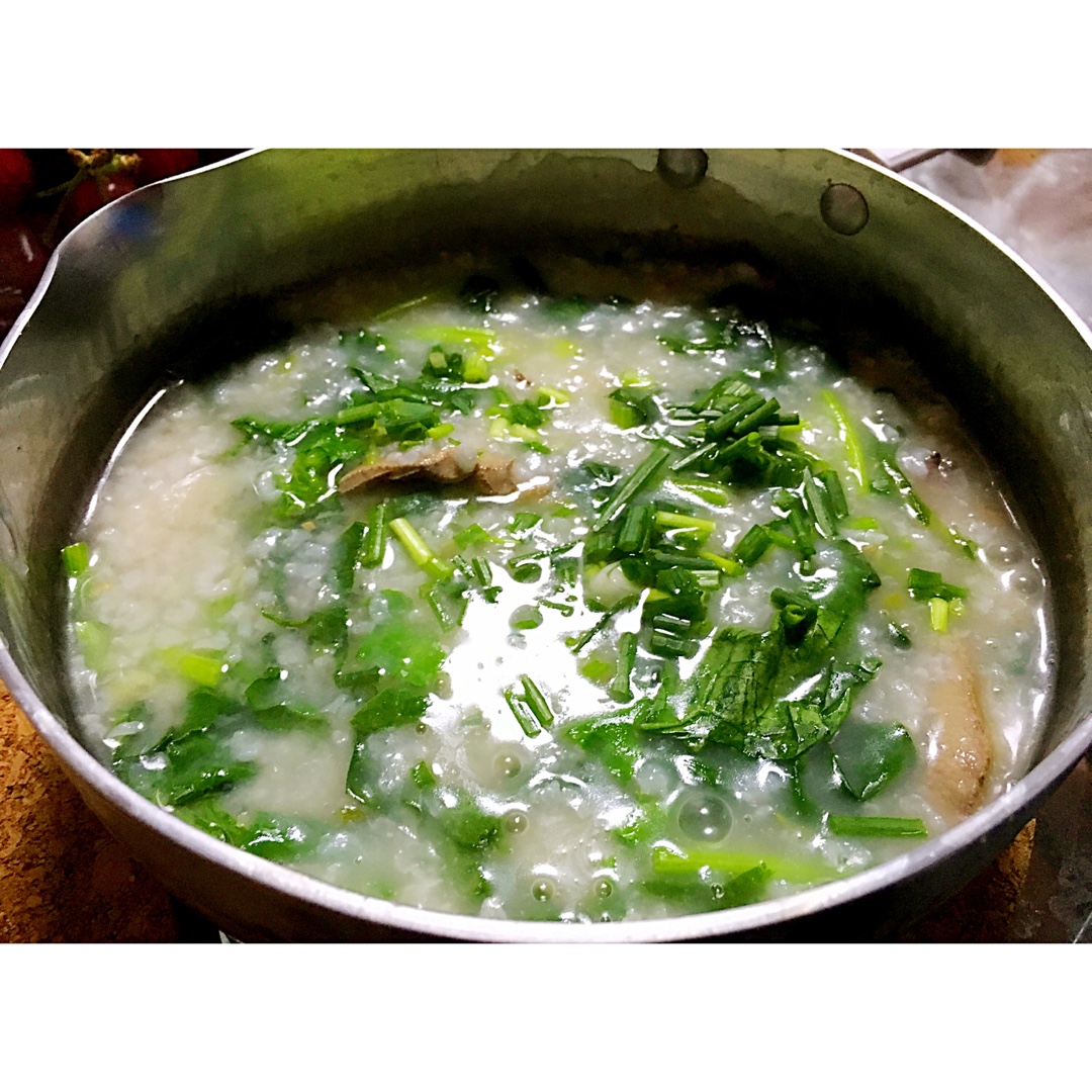 菠菜猪肝粥
