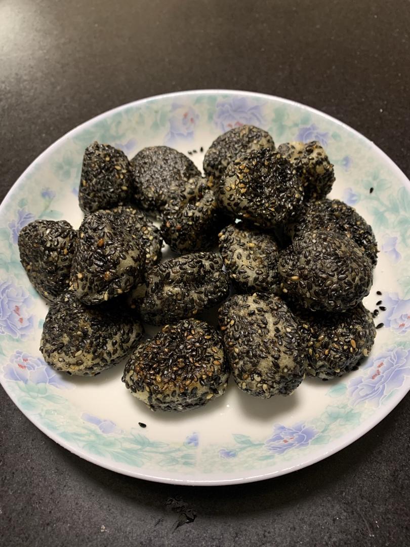 外脆内糯的炒汤圆