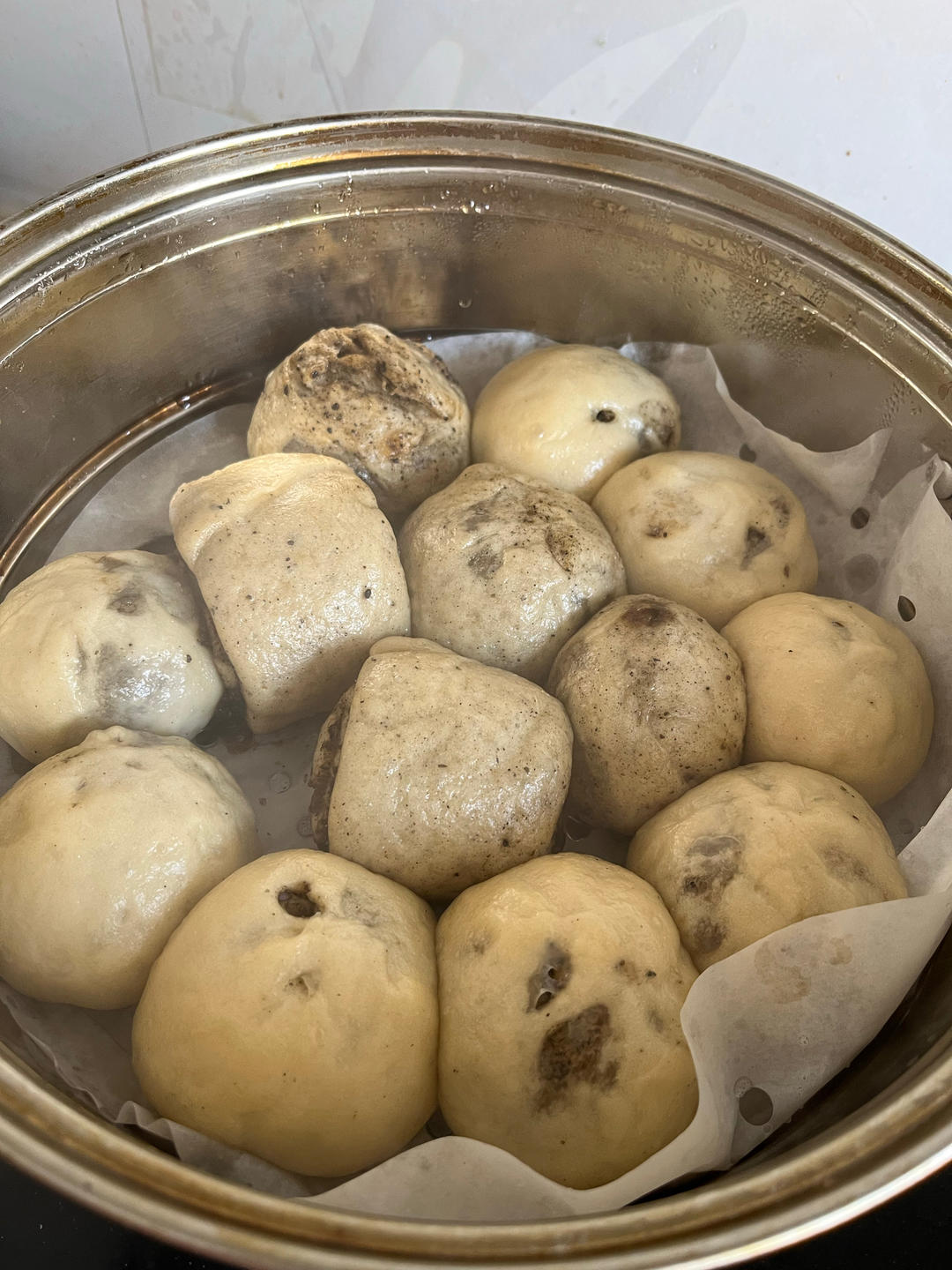 黑芝麻花生卷馒头