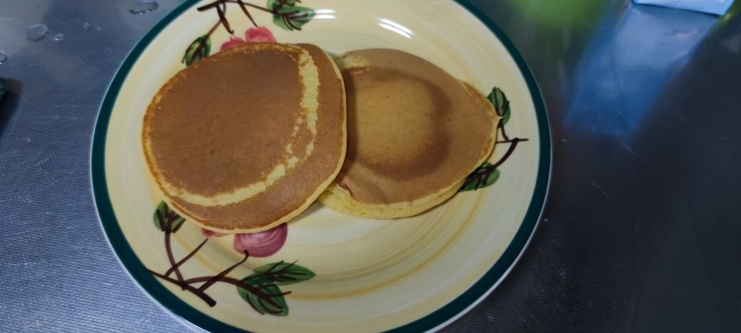 香蕉松饼（无油无糖快手早餐）