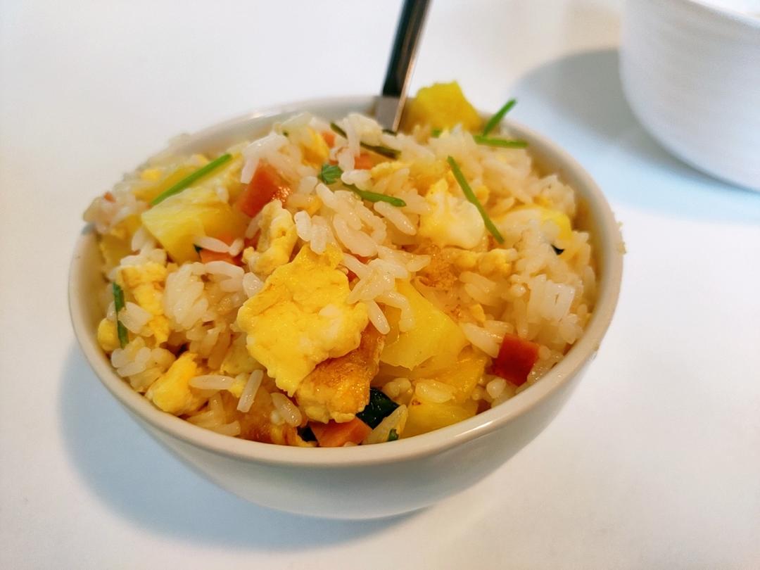 菠萝蛋炒饭