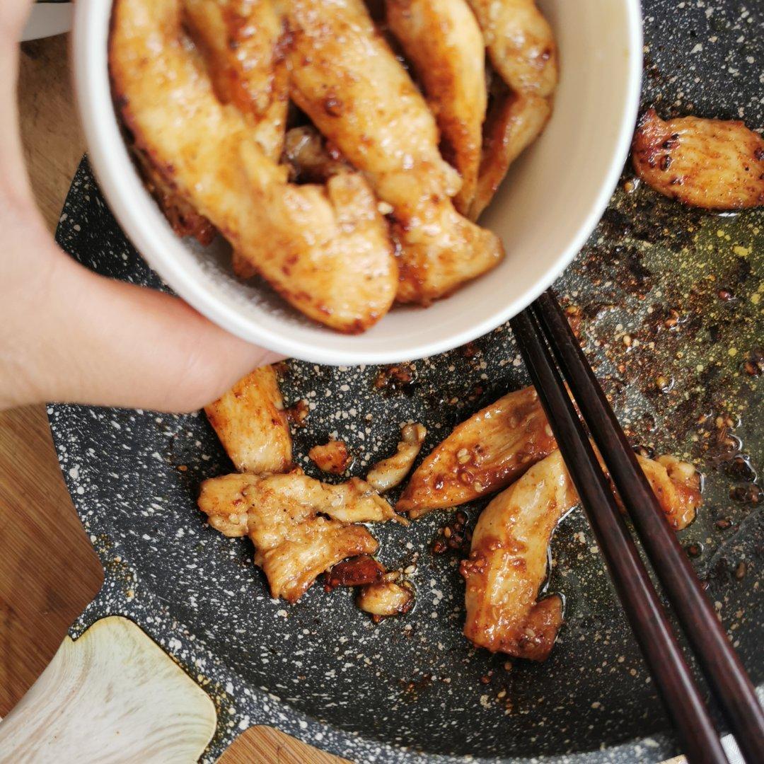 孜然鸡胸肉，低脂低卡好吃无压力。