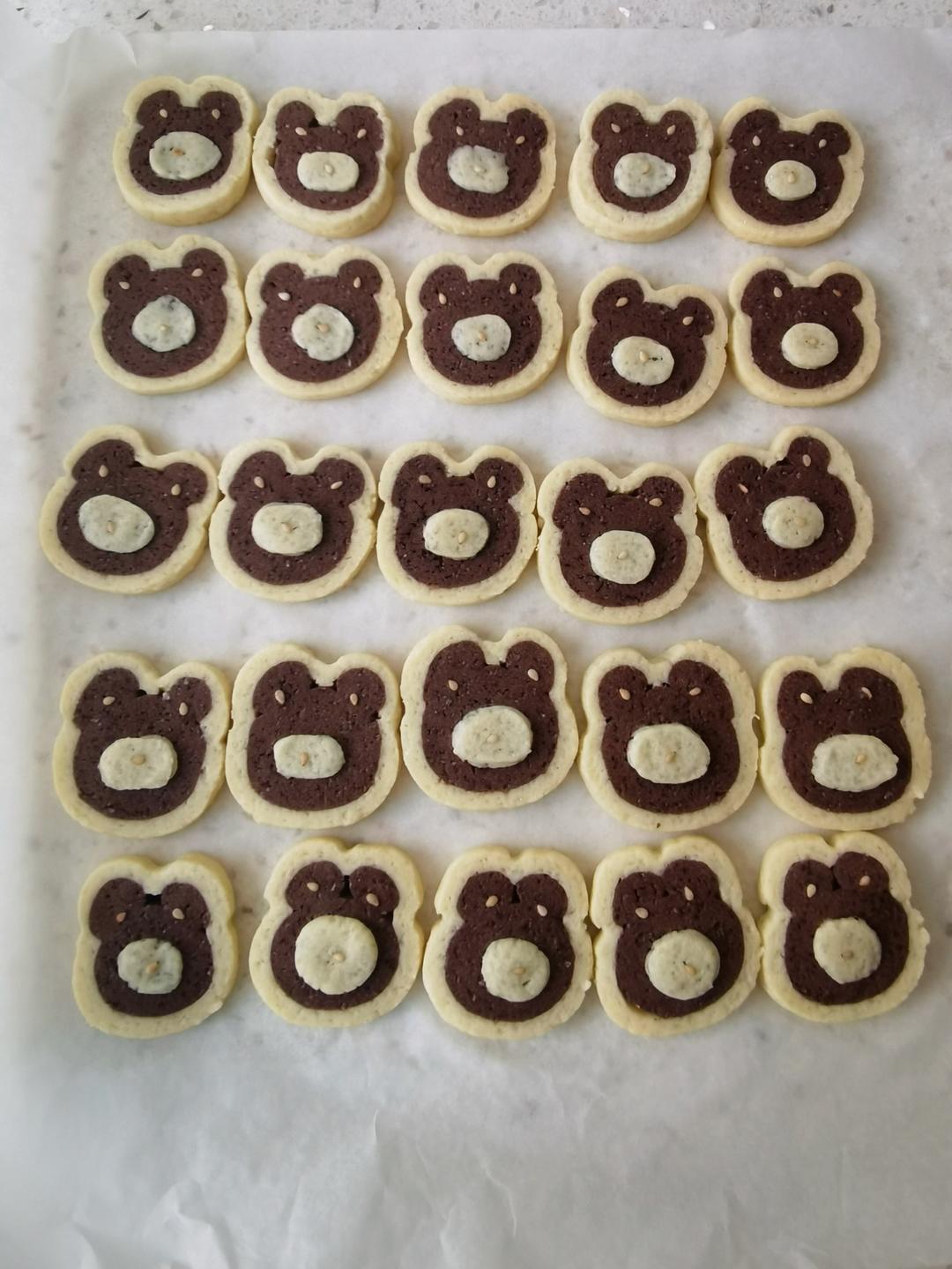 超可爱🉑️巧克力小熊曲奇饼干