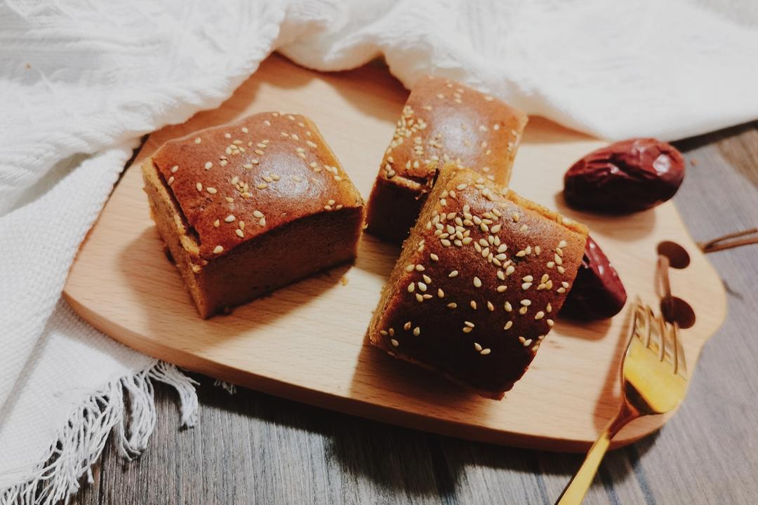 懒人红枣糕，从准备到出炉不到一小时！香甜松软竟比买的还好吃！保证你一次爱上这配方