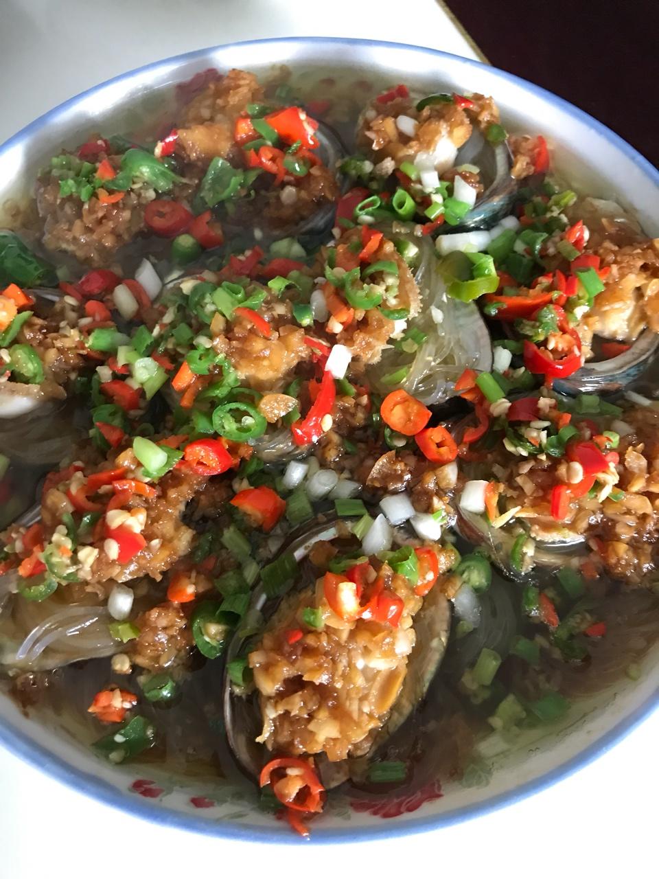 蒜蓉粉丝蒸鲍鱼