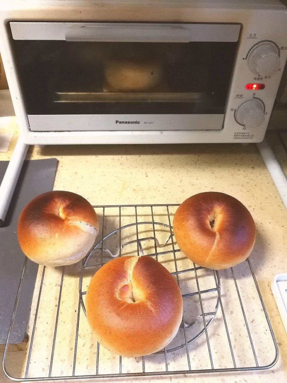 9升烤箱的食物探索