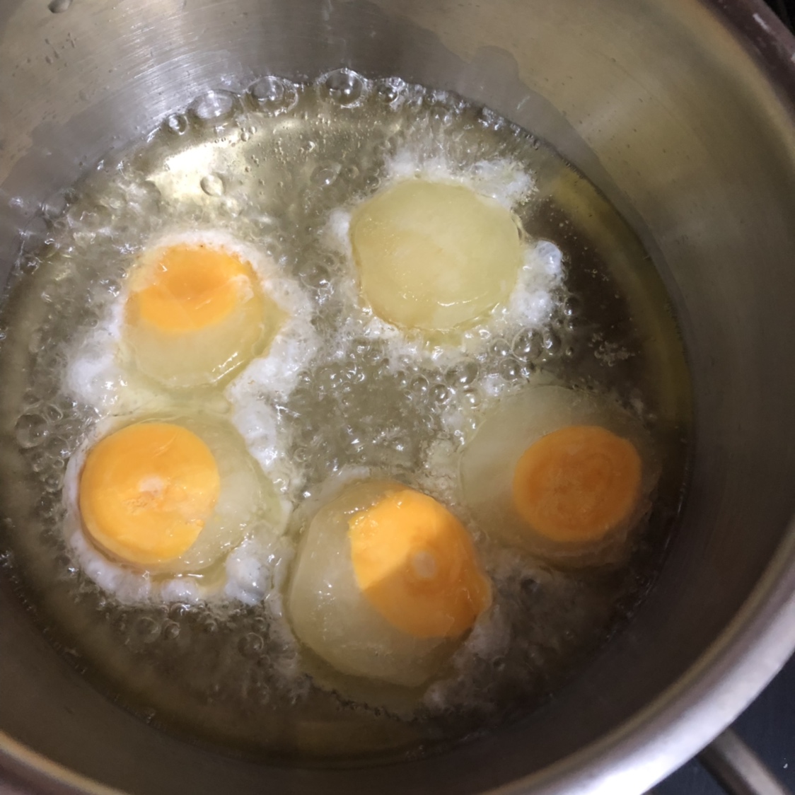 冻鸡蛋煎荷包蛋的做法 步骤3