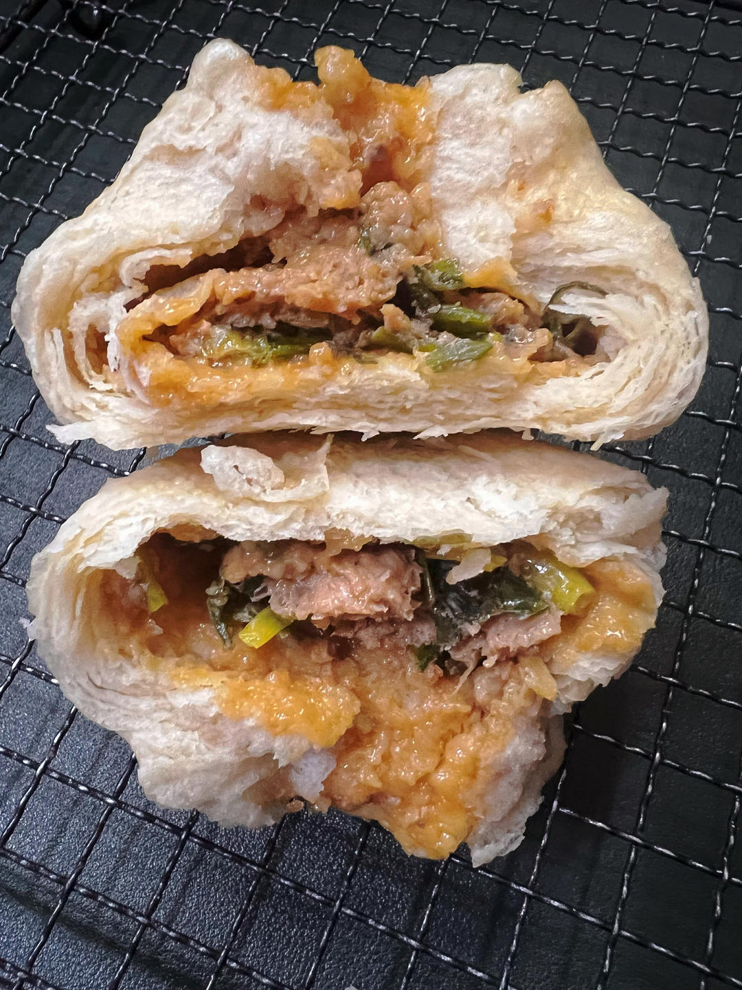云南特色破酥包（香葱肉）