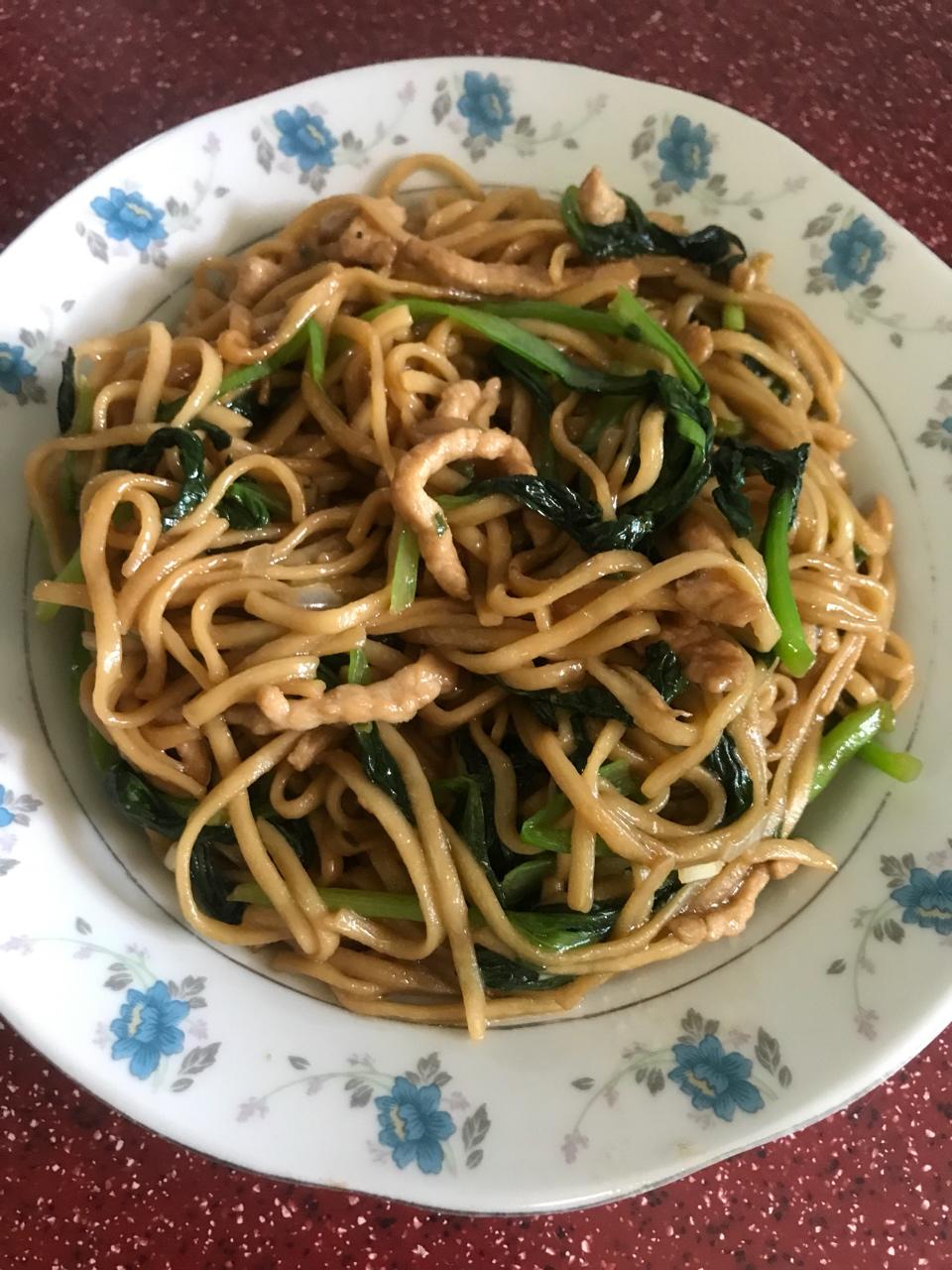 青菜肉丝炒面