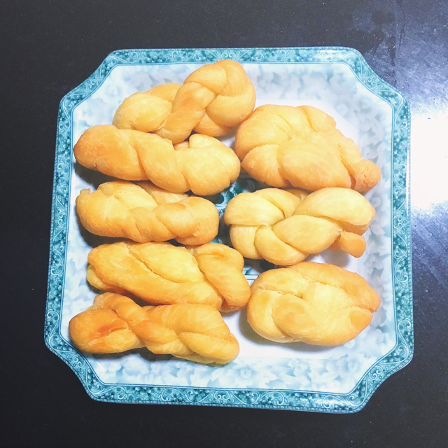 鸡蛋小麻花