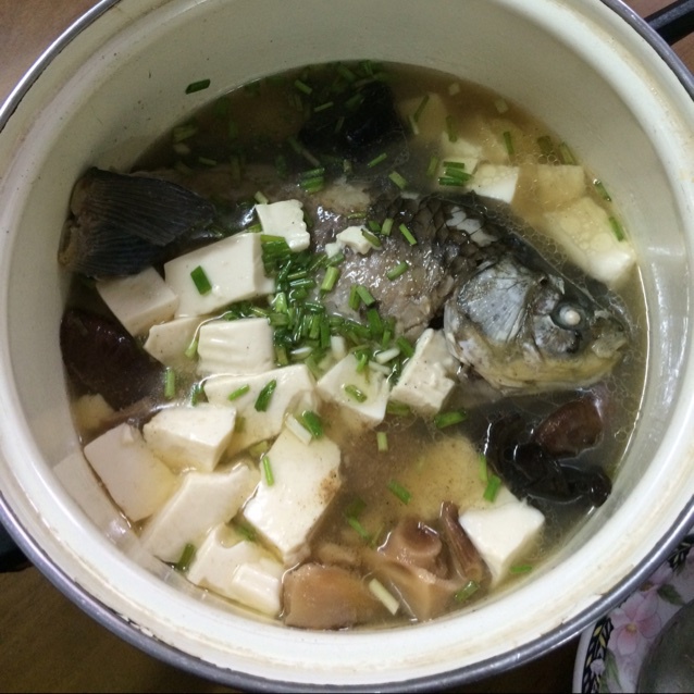 鲫鱼豆腐汤
