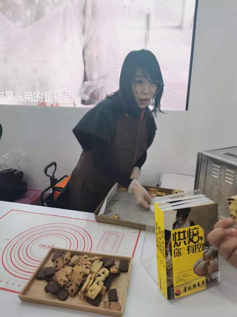 纯天然彩绘蛋糕卷（蜜豆抹茶、珍珠摩卡、奥利奥巧克力）