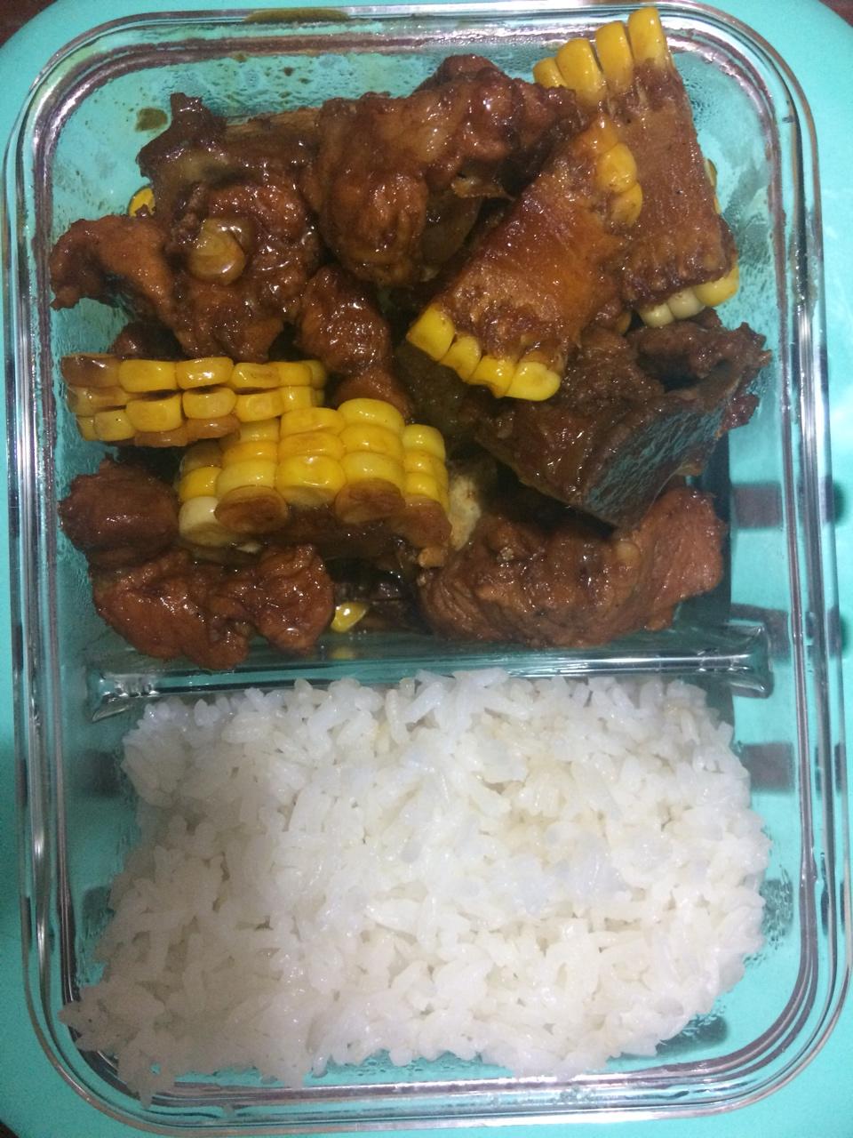 玉米烧排骨
