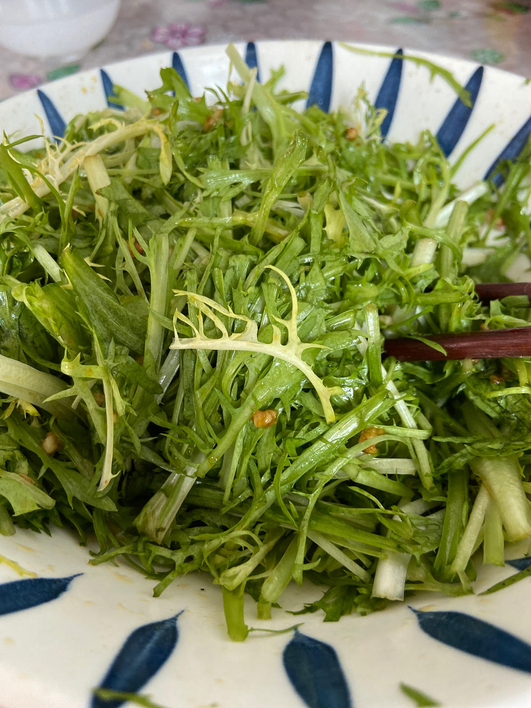 凉拌苦菊