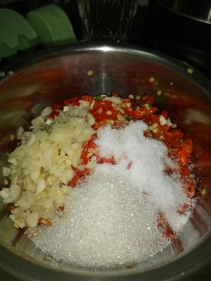 蒜香剁椒的做法 步骤2