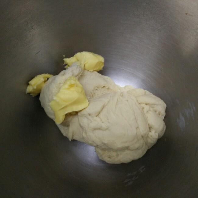 熟蛋黄面包（比斯吉面包）的做法 步骤3