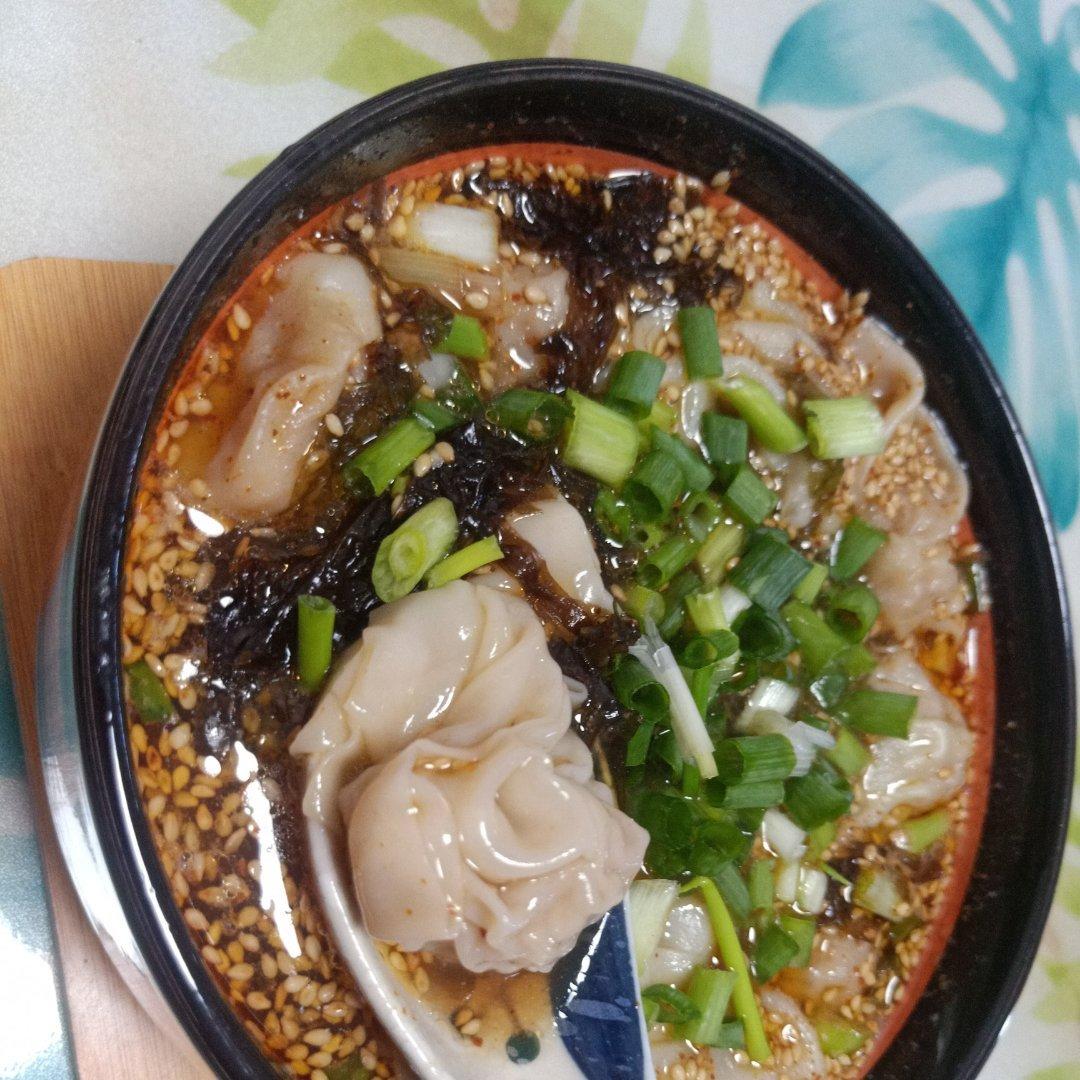 酸辣过瘾❗️巨好吃连汤汁都不会剩的酸汤馄饨