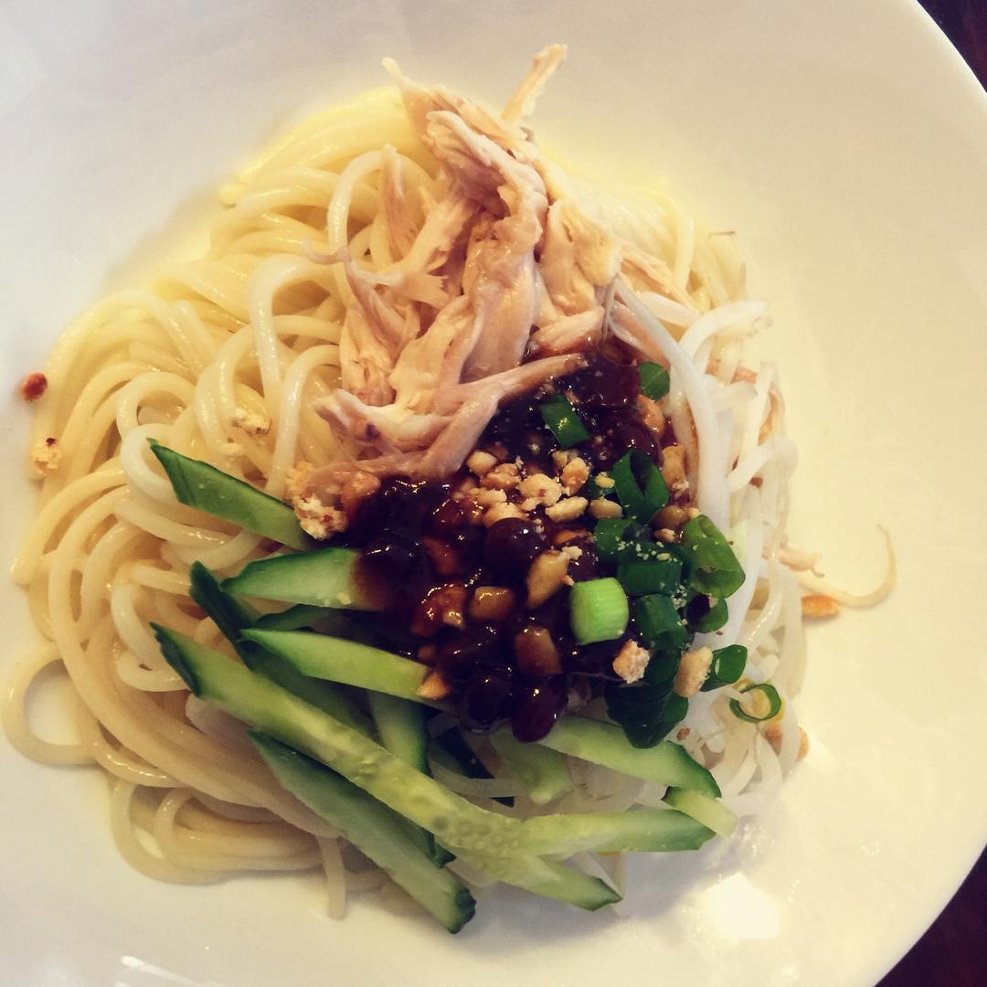 鸡丝凉面