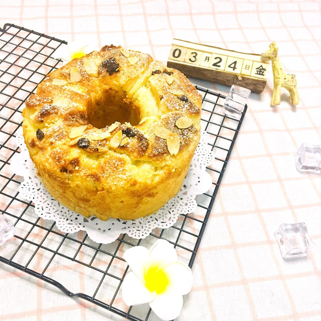 消耗淡奶油的超软北海道手撕面包——椰蓉和巧克力很搭哦~