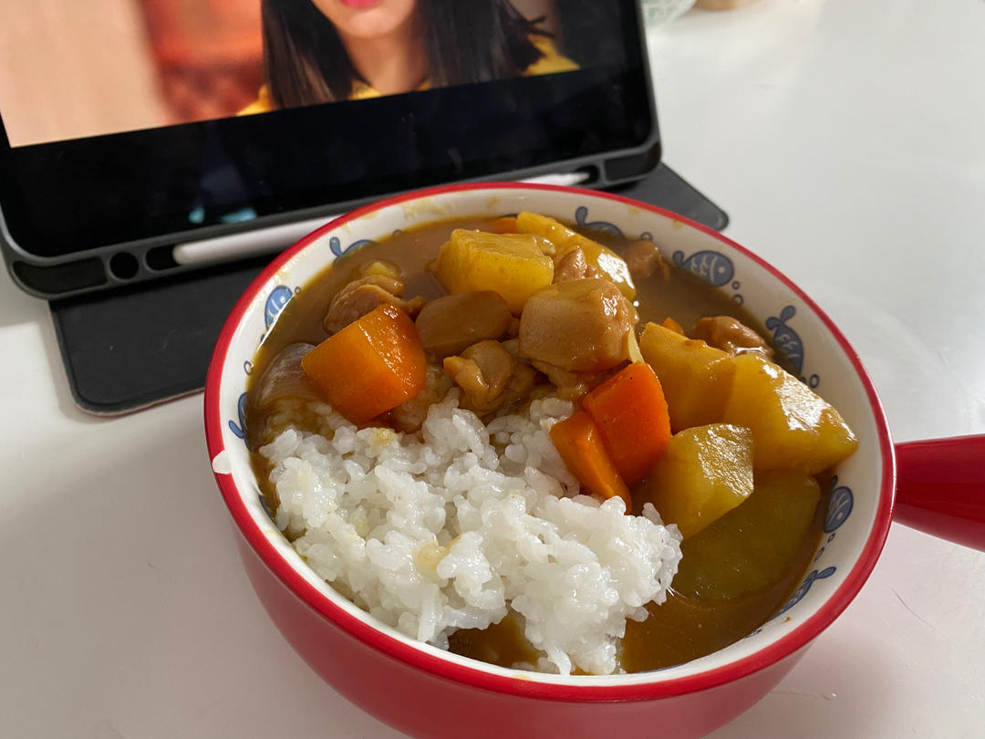 咖喱鸡肉饭