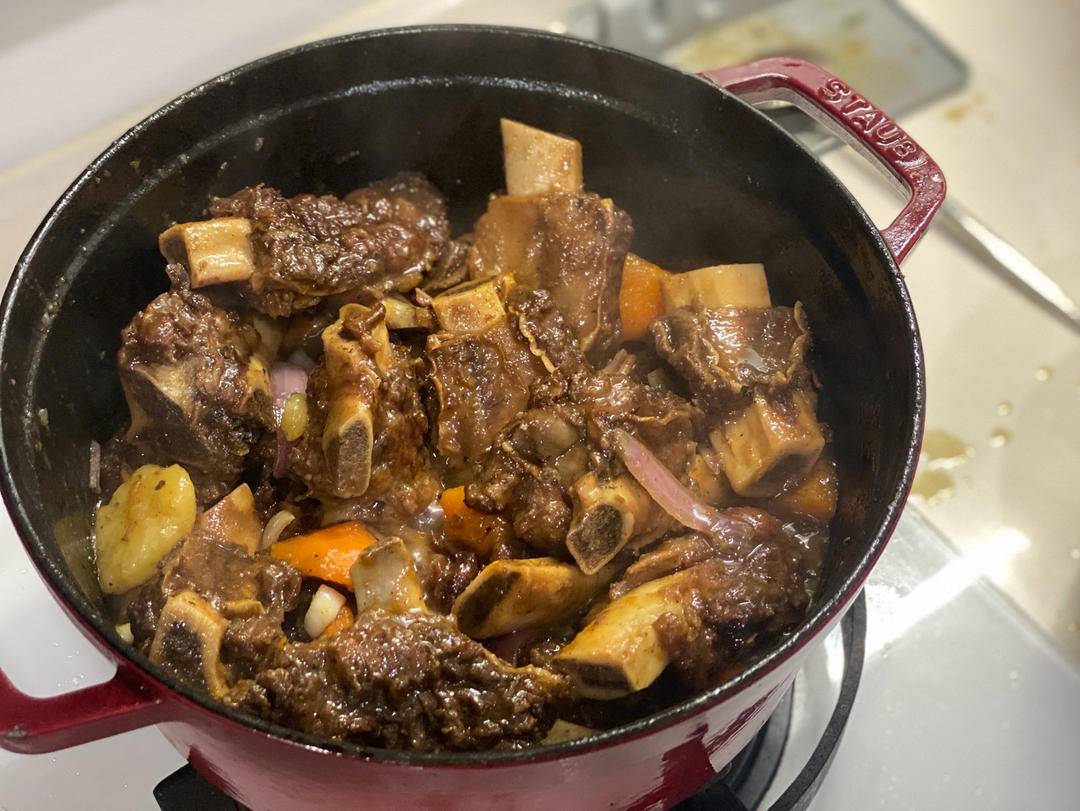 黑椒牛排骨