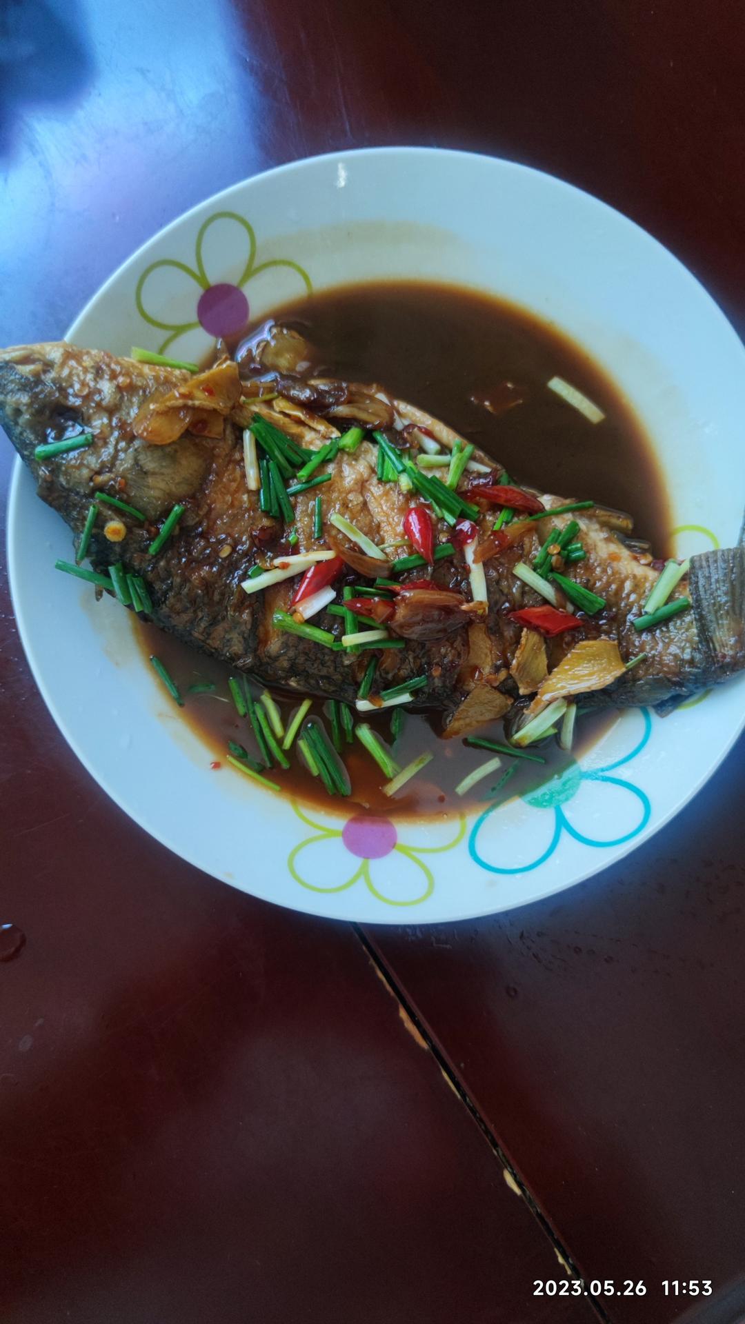 红烧鲤鱼