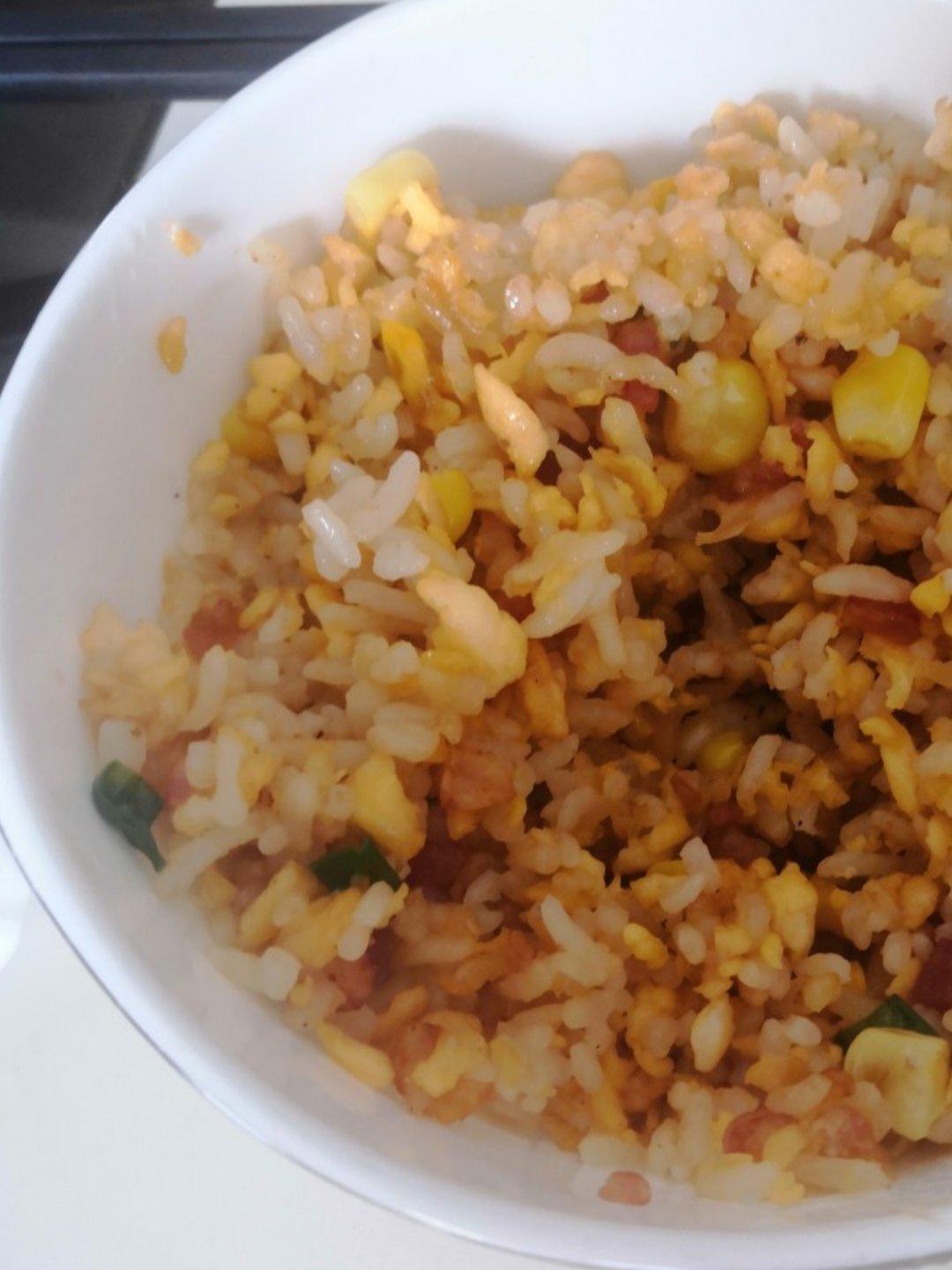 厨师长教你“蛋炒饭”如何做才好吃，答案都在这里面！