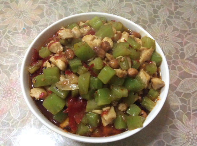 宫保鸡丁