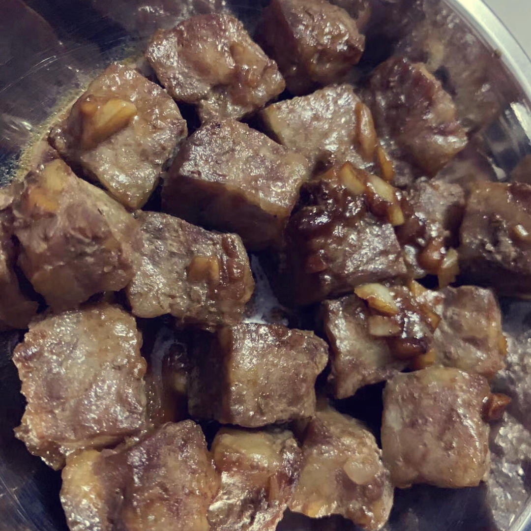 黑椒蒜子牛肉粒🥰