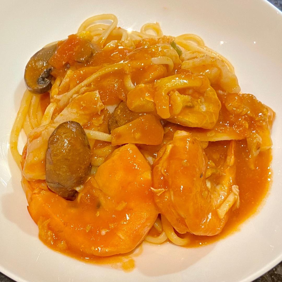 好吃到舔碟的虎虾鱼肉意面🍝的做法