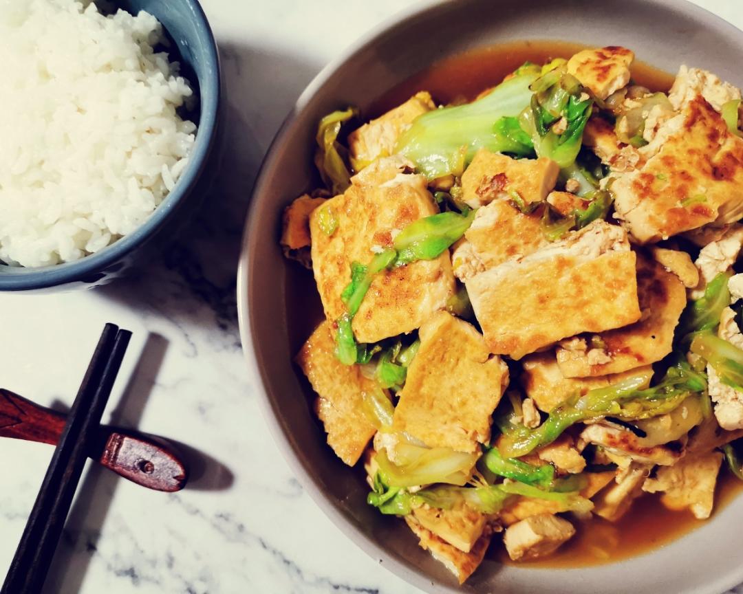 快手菜（圆白菜煎豆腐）