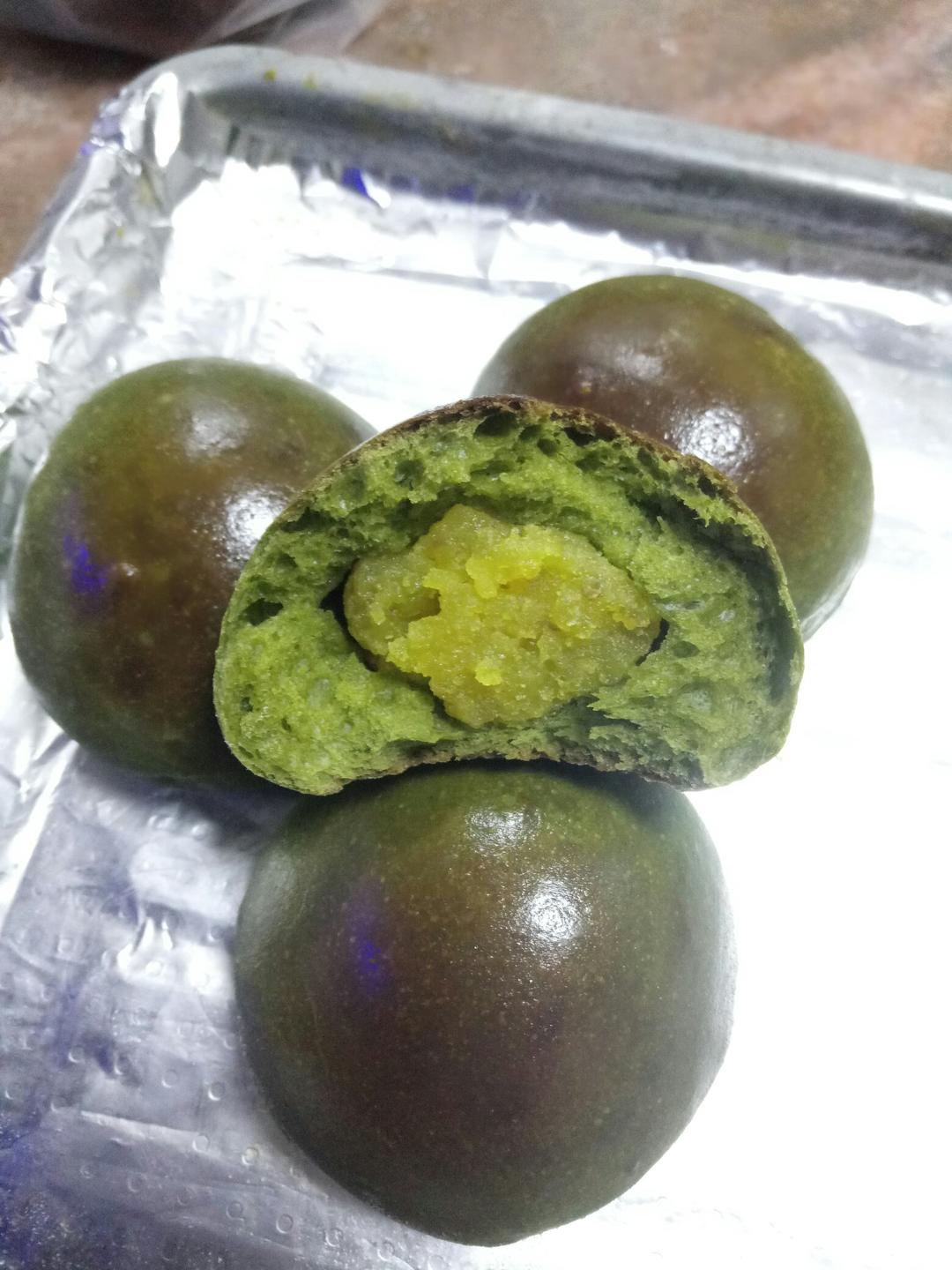 料足奶黄面包