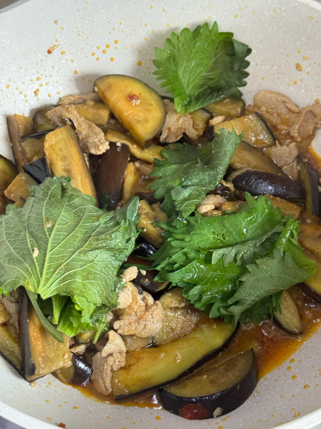 紫苏茄子（炒出餐厅一样颜色的茄子）