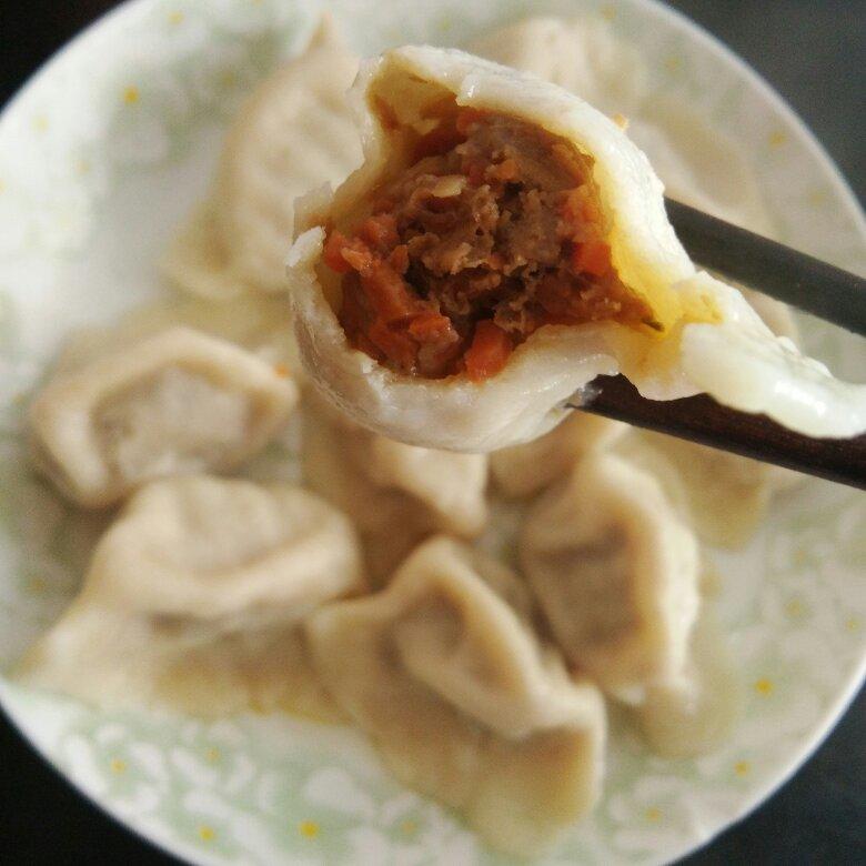 牛肉胡萝卜水饺