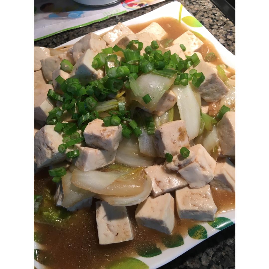 冬季家常菜：白菜炖豆腐