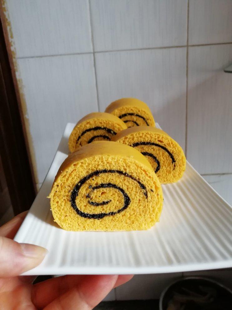 南瓜黑芝麻卷
