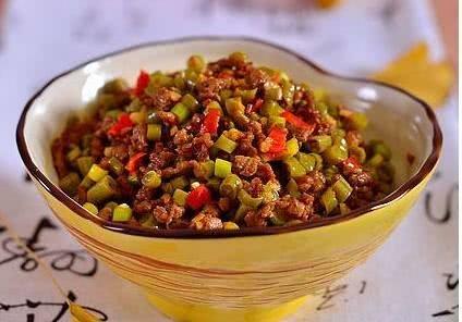 酸豆角炒肉末