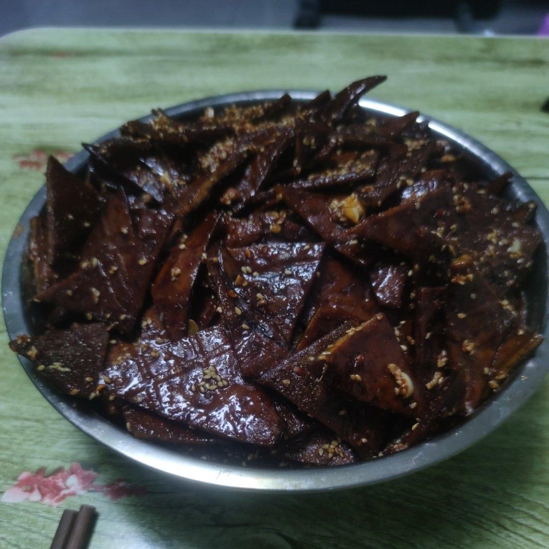 两步搞定一碟，冷吃香辣豆干！