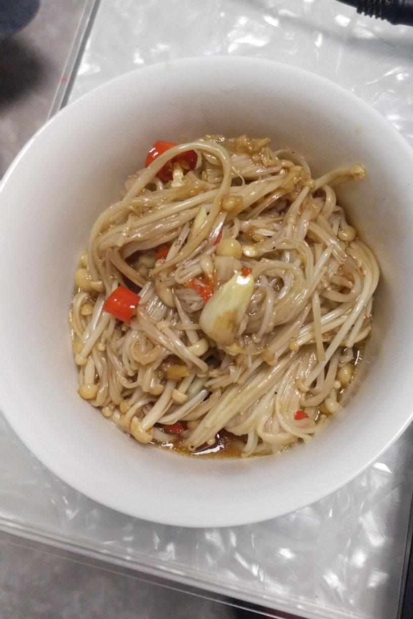 蒜蓉烤金针菇（烤箱版）