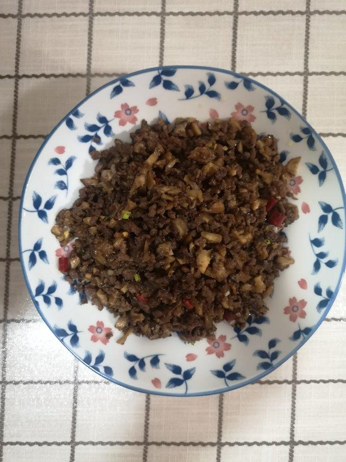 香菇炒肉