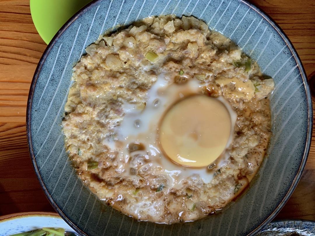 香菇马蹄蒸肉饼