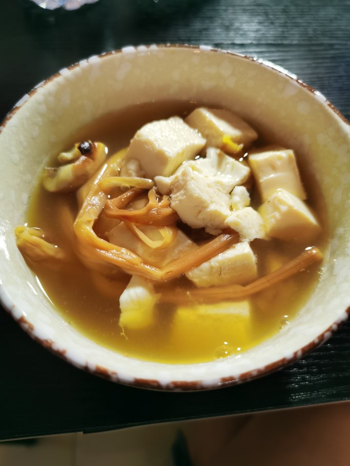 黄花菜豆腐汤