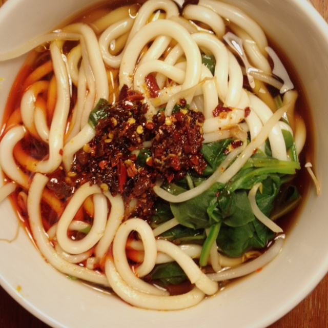 油泼辣子酸汤面