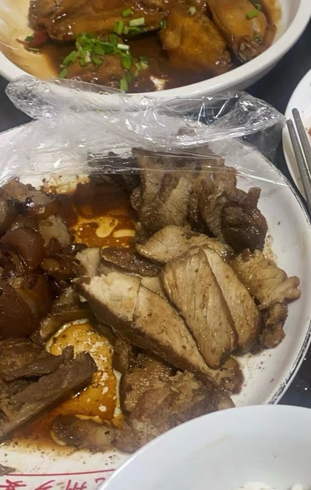 【女儿连干两碗饭】超级简单的家庭版不用烤箱的叉烧也可以用电饭煲零难度下饭神器