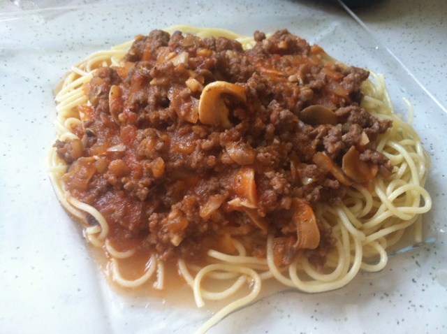 蕃茄蘑菇肉酱意大利面