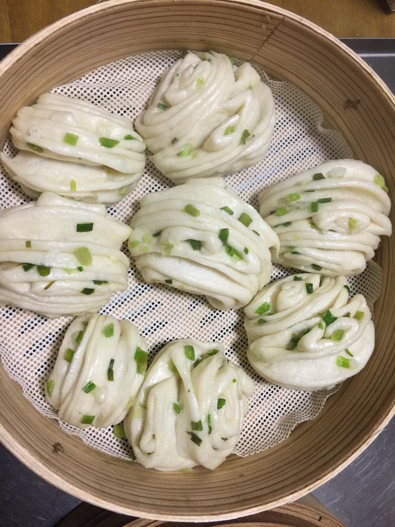 葱卷、馒头和包子的做法（借鉴后摸索出来的）